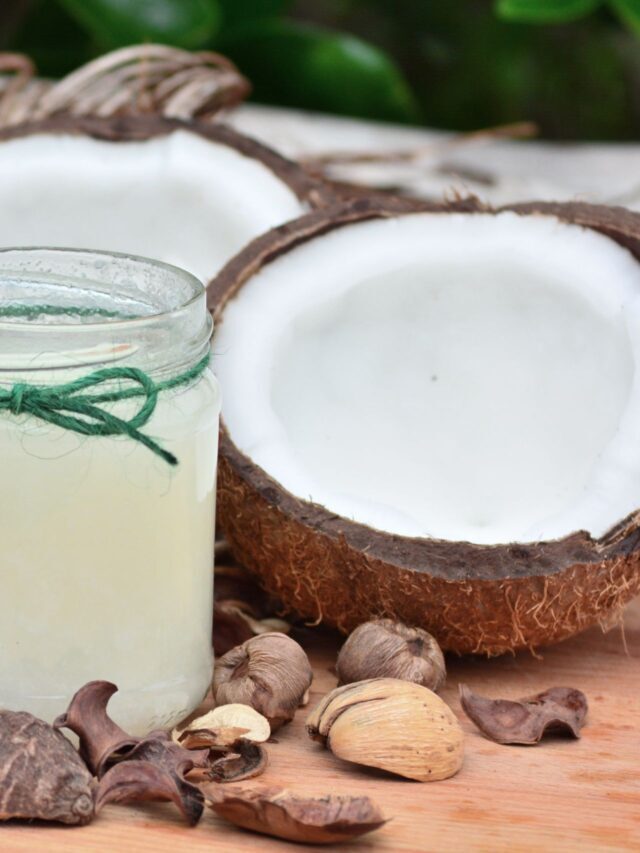 Coconut oil: hair benefits